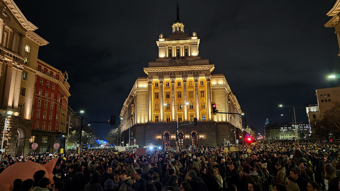 Suspension du projet de budget 2026 aprè...