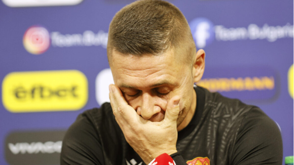 Селекционерът Александър Димитров защити играчите си