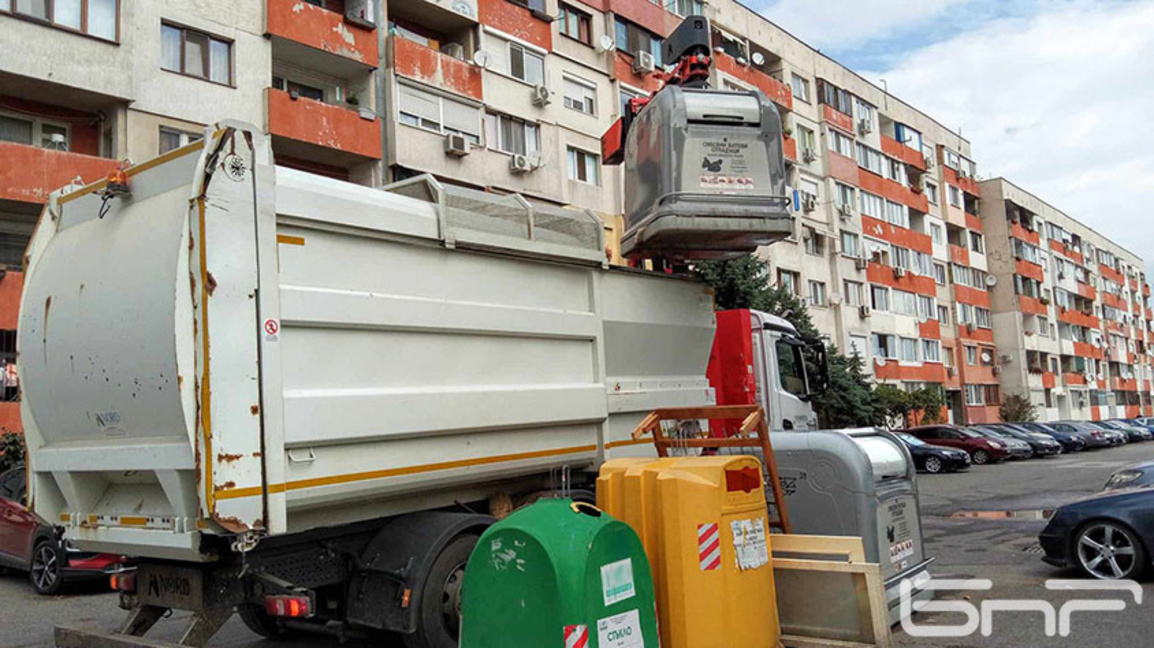 Район "Триадица" започва новата година със собствен камион за сметоизвозване