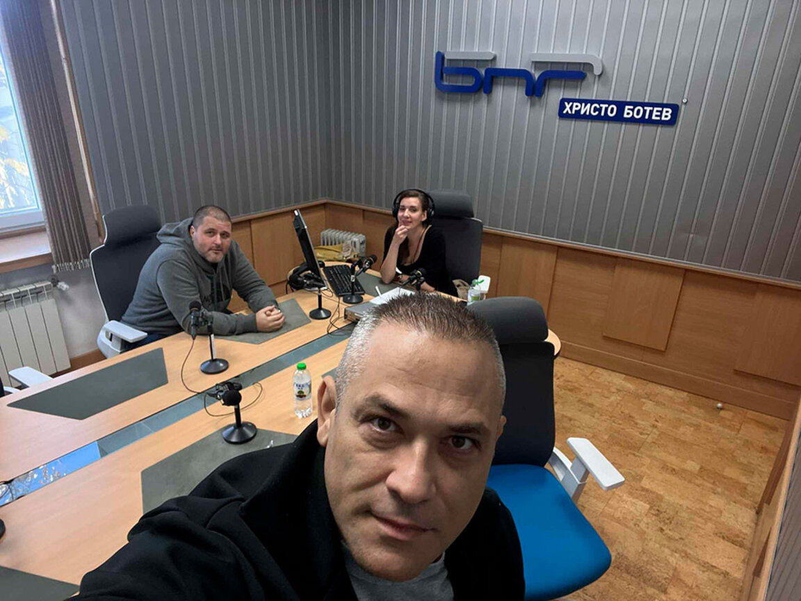 Николай Василев (на преден план), Николай Тодоров и Калина Станева