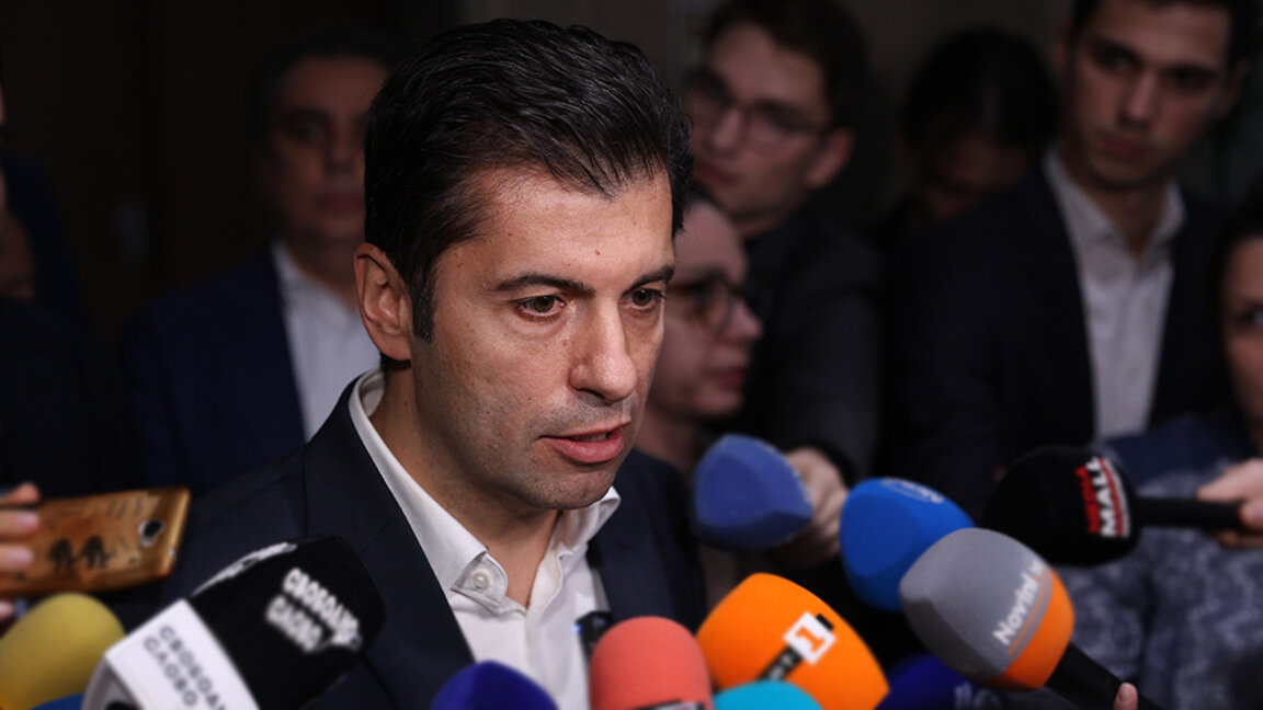 Кирил Петков