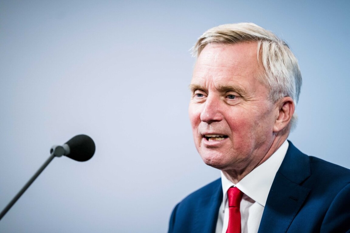 Министърът по миграцията на Нидерландия Ерик ван дер Бург