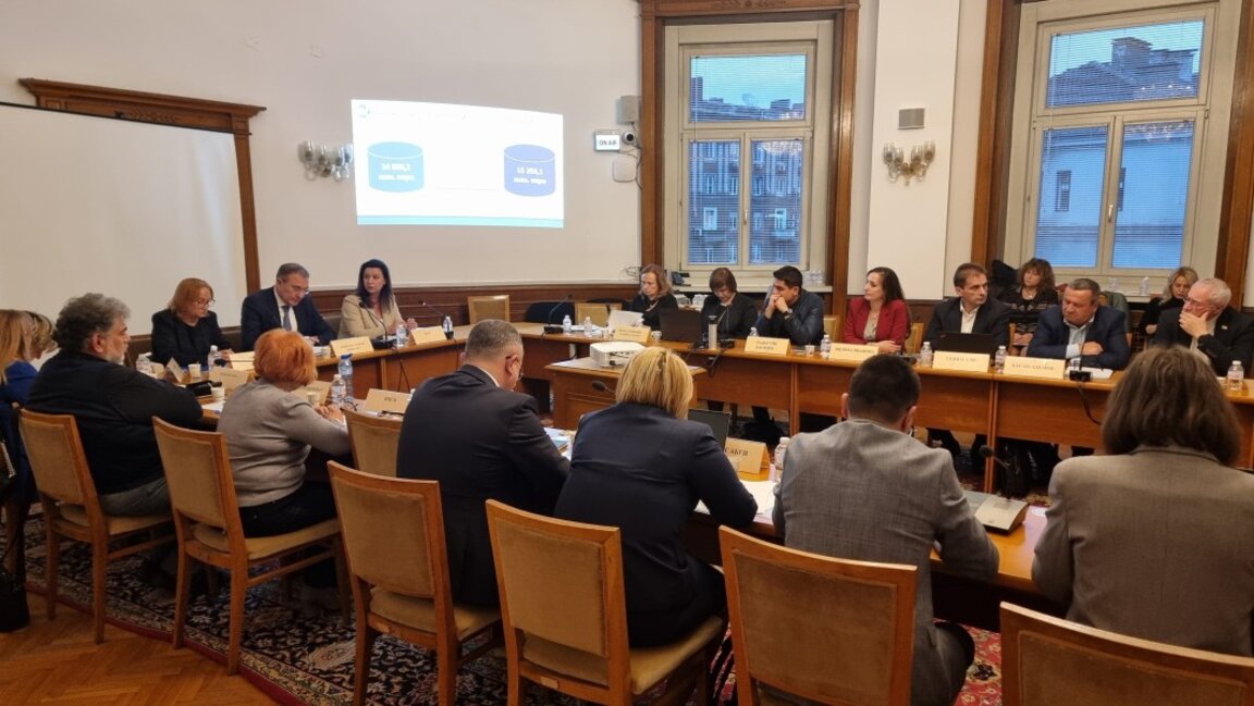 На комисия в НС: Очаква се средната пенсия догодина да е 541,20 евро