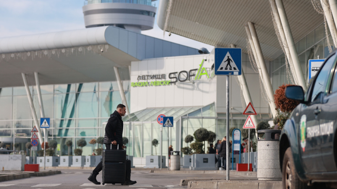 Condițiile meteorologice întârzie unele zboruri de pe Aeroportul din Sofia