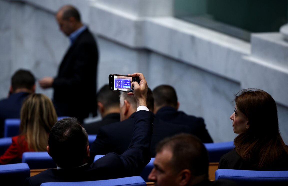 НС прие правилата за номиниране на кандидати за управител на НЗОК и конституционен съдия