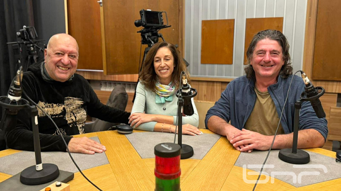 Един следобед сред вкаменения лес ...