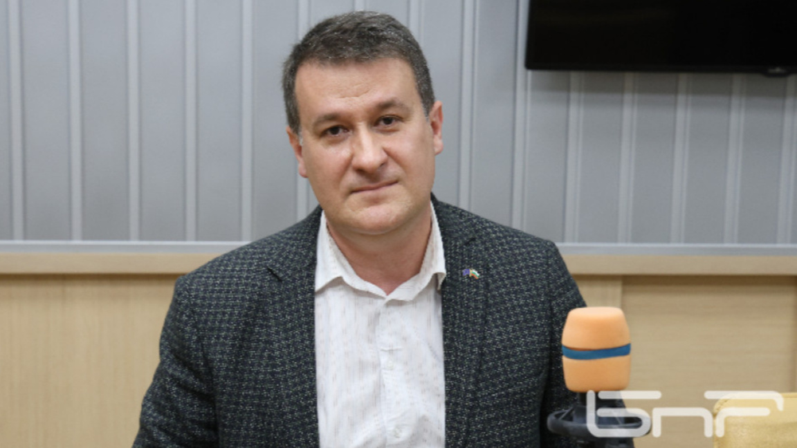 Въпреки уверенията за стабилно управлени...