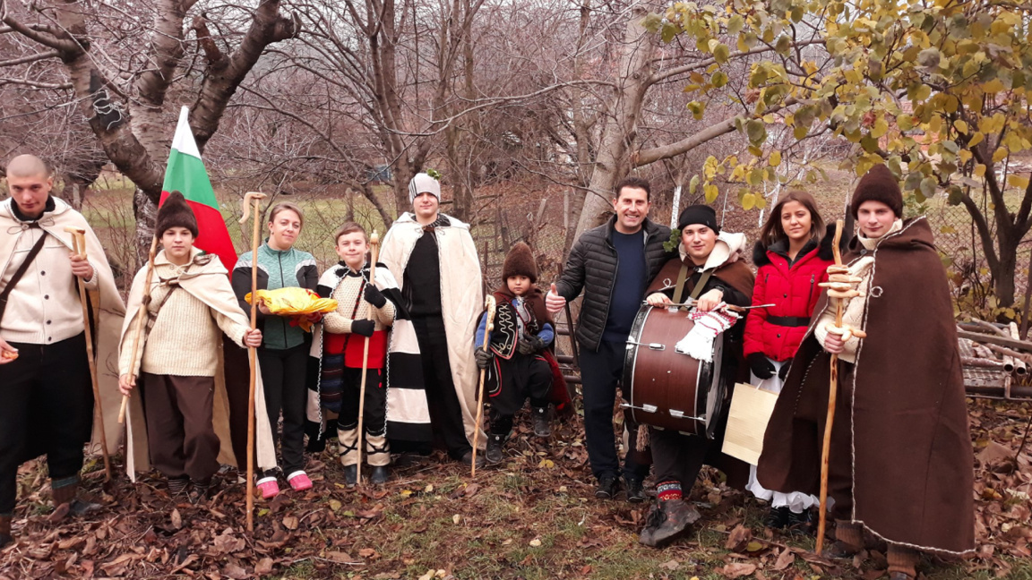 La tradición de los koledar se conserva en la aldea de Antón 