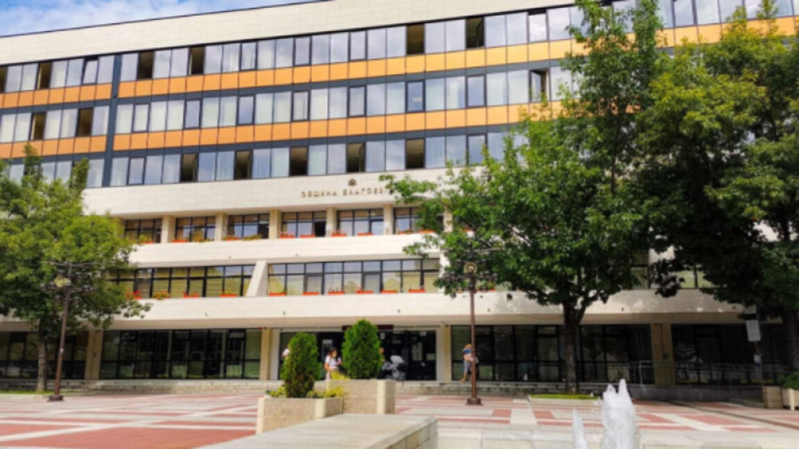 221 от Благоевградско се борят за 11 места в 51-вия парламент