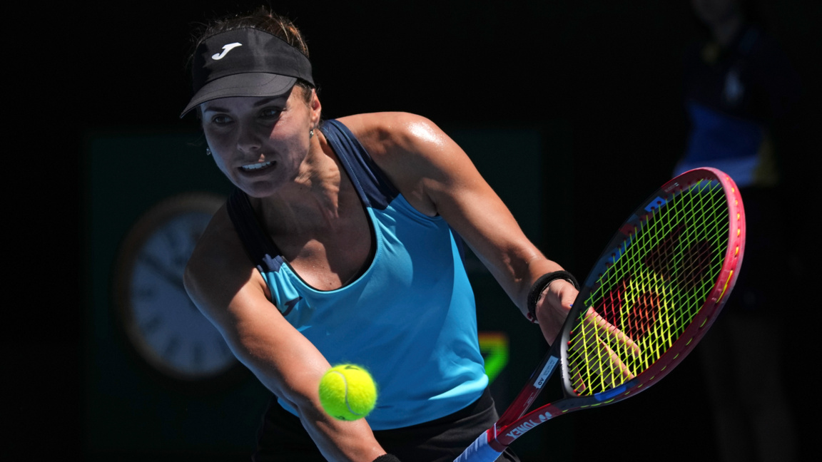 Виктория Томова започна с победа квалифи...