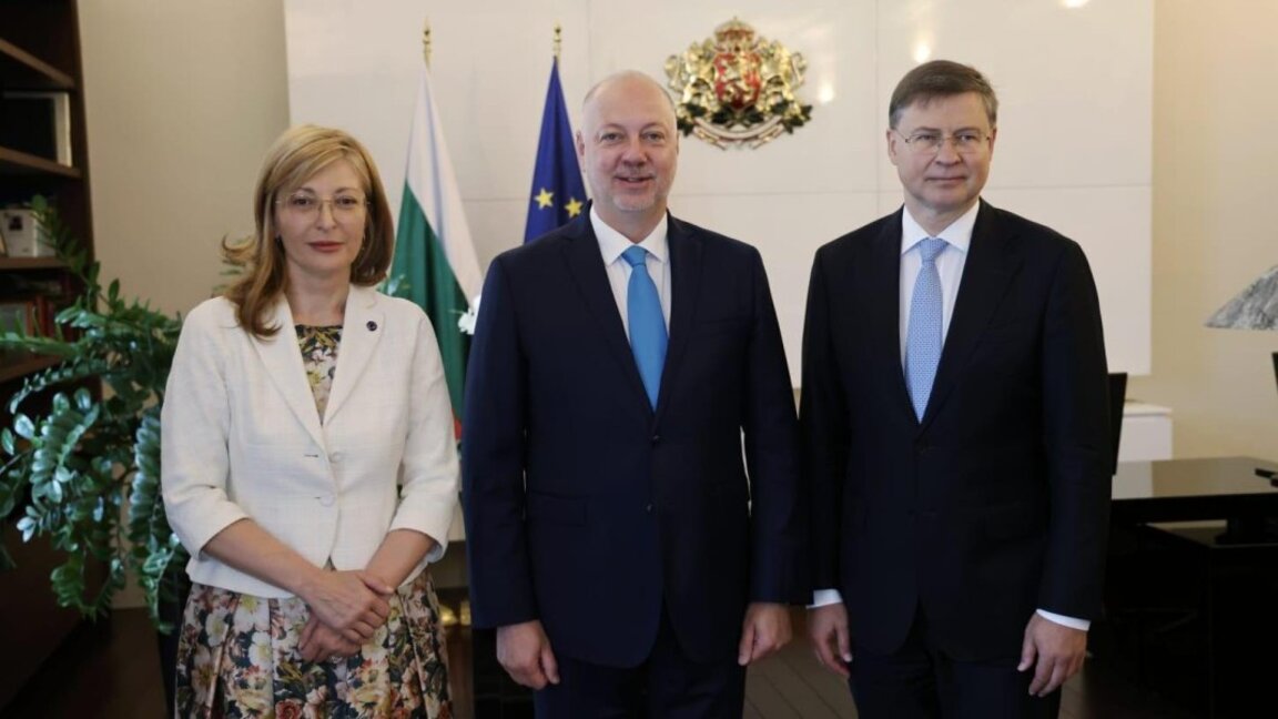 Желязков: Членството в еврозоната означава доближаване до европейските стандарти на живот