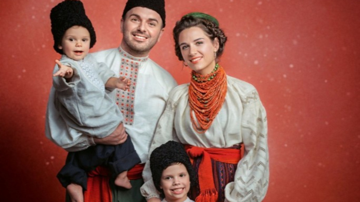 Посланикът на Украйна открива изложба в ...