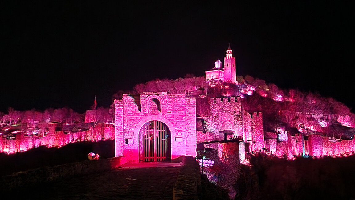 Le spectacle "Son et lumière" se décline en deux versions à Tsarévets