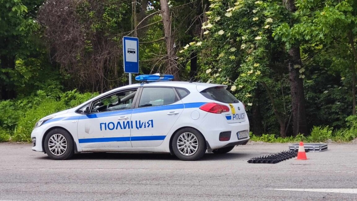 Акция на антикорупционната комисия в Минерални бани, обиск в имота на кмета Искандер