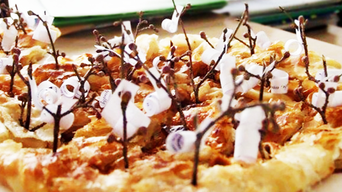 El primer día del Año Nuevo todos buscan la suerte en la bánitsa 