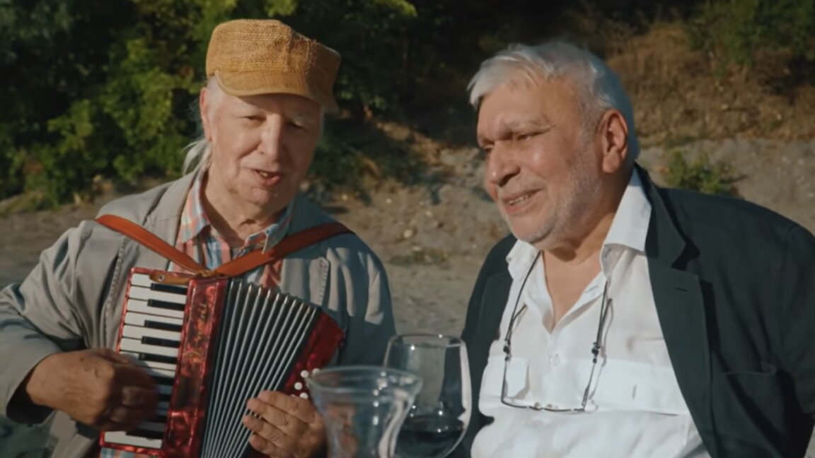 "Ulu pranë meje, mik" – Stefan Dimitrov ...