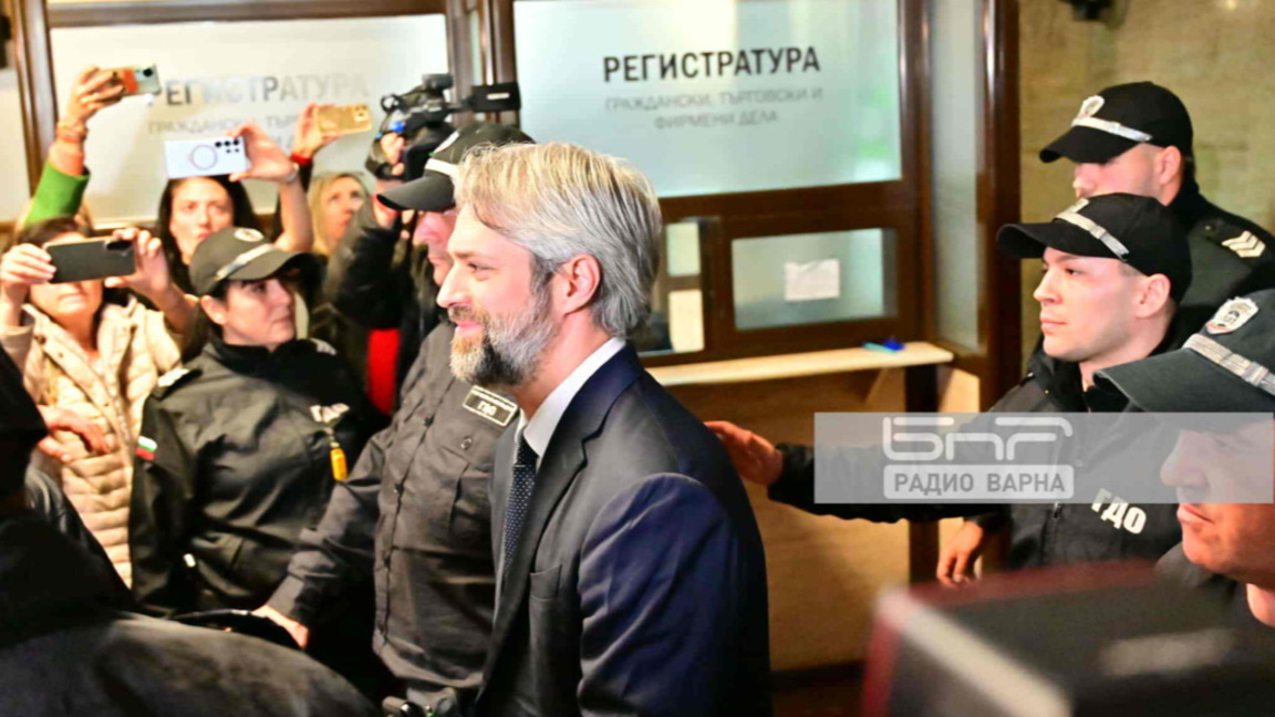 Започва гледането на мярката на кмета на Варна Благомир Коцев