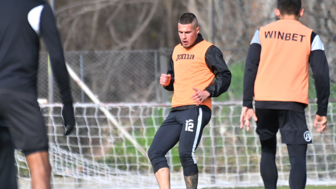 Георги Трифонов продължава подготовката ...