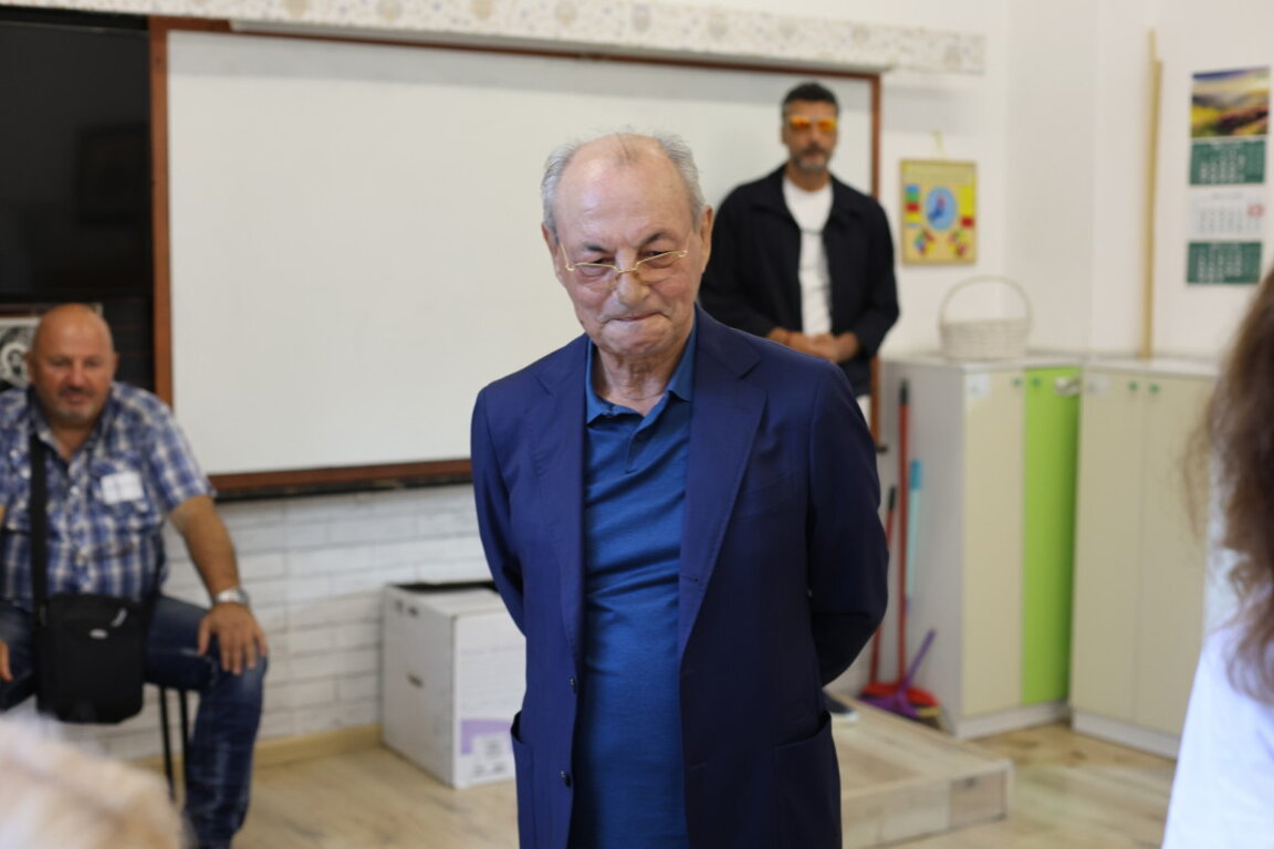 Ахмед Доган