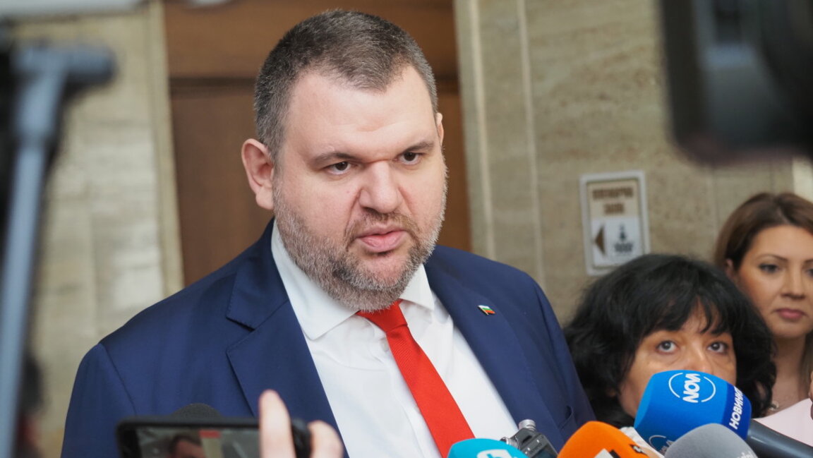 Пеевски не познава Грънчарова, но пък съзира опит да се овладее МВР