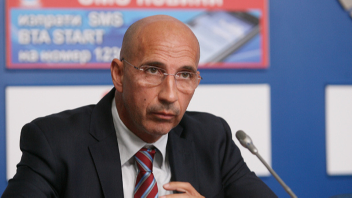 Ангел Траков