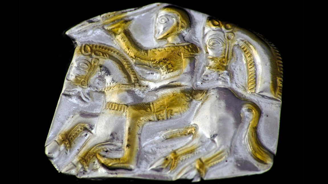 Когда всадники и мистические обряды ожив...