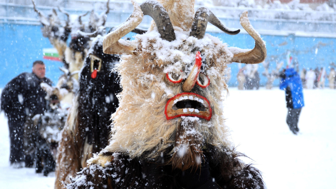 Жива магија и традиција на фестивалу кукерских игара у Симитлију