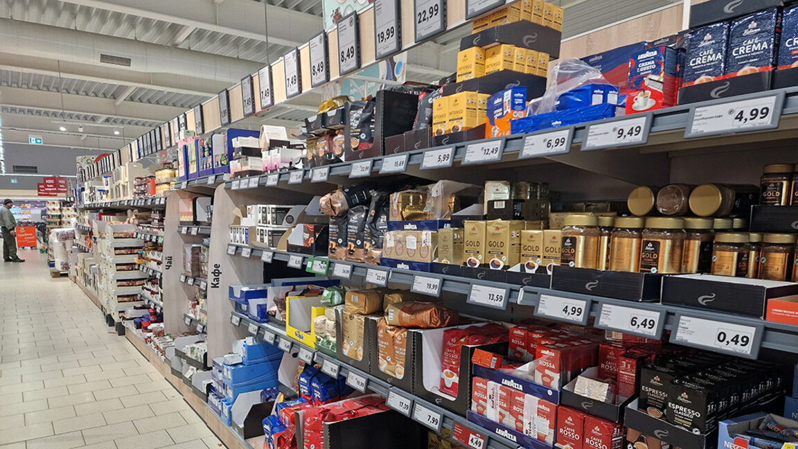 БАБХ, НАП и КЗП започнаха проверките в хранителните магазини