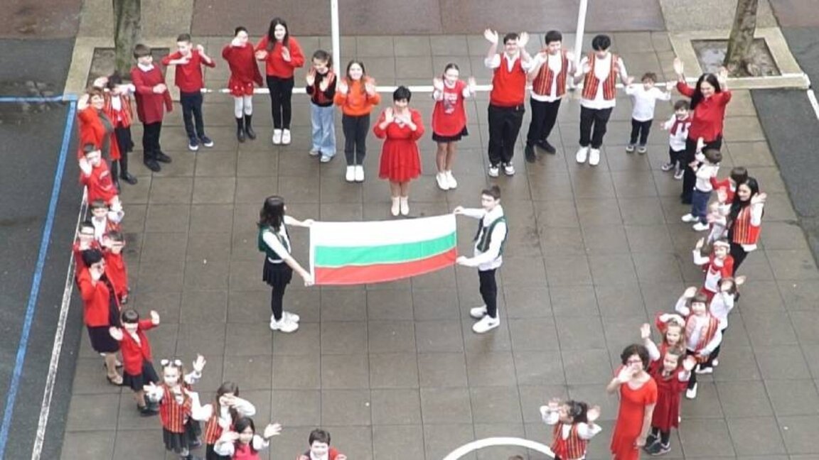 L'école bulgare à Paris organise un concert pour son 10e anniversaire...