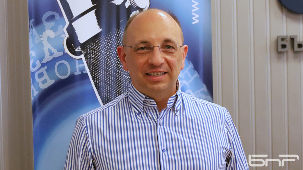 Николай Василев