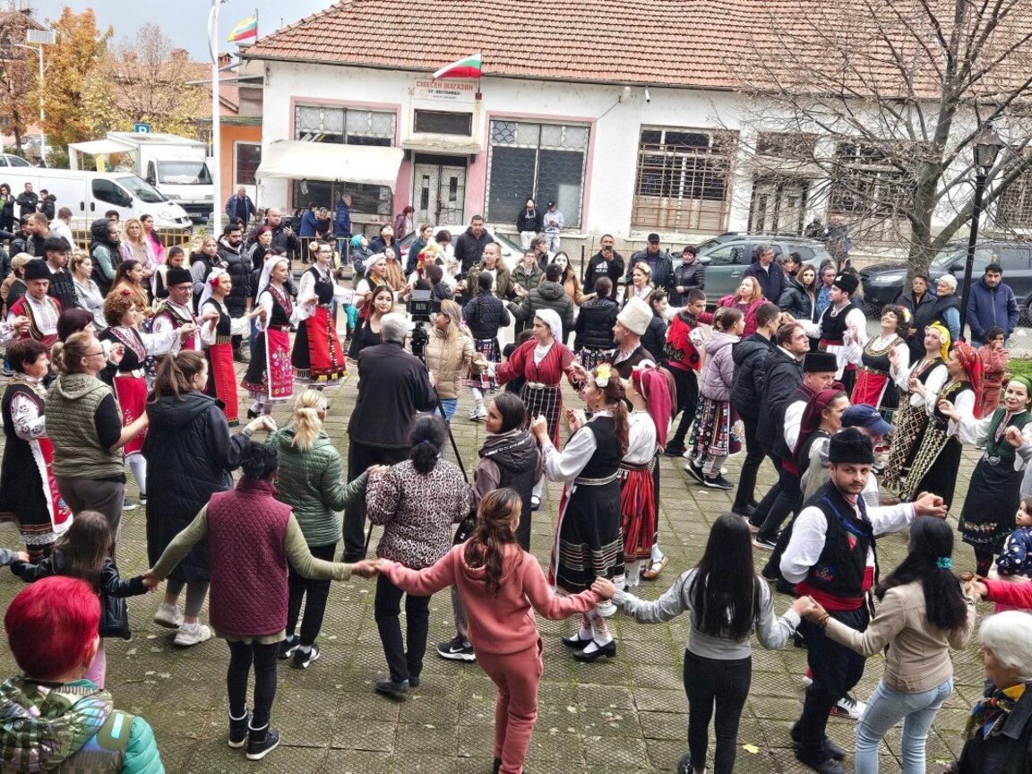 „Да е живо Елхово!“ - Архангеловден обедини вярата, традициите и надеждата на селото