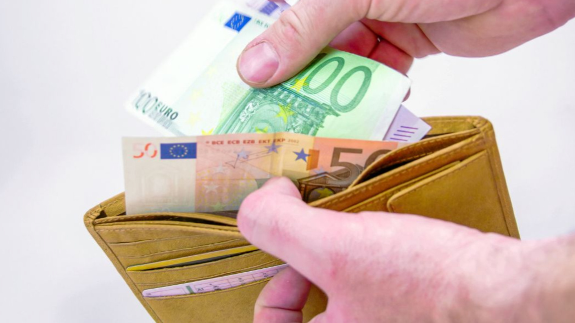 Установена е фалшива банкнота от 100 евро в игрална зала в Кюстендил