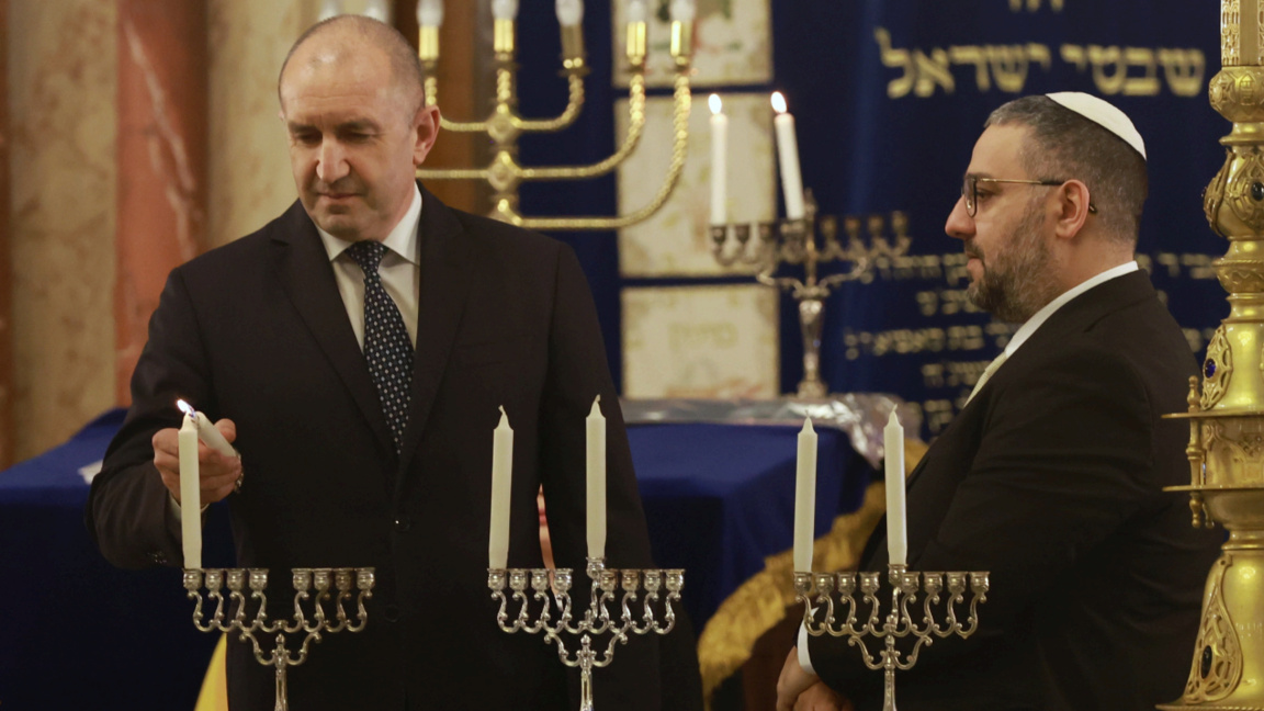 Радев: Не заборавимо лекције из прошлост...