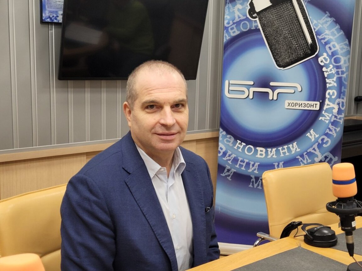 Гроздан Караджов