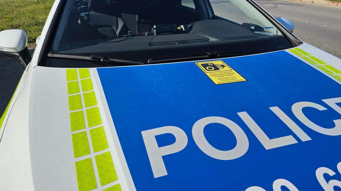 Задържаха серийни крадци в Бургас...