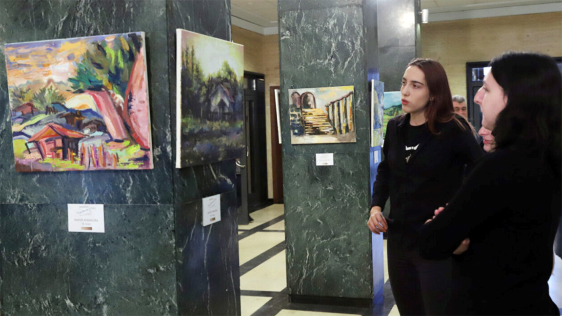 Изложба ученичких радова „Стопама Сирака...