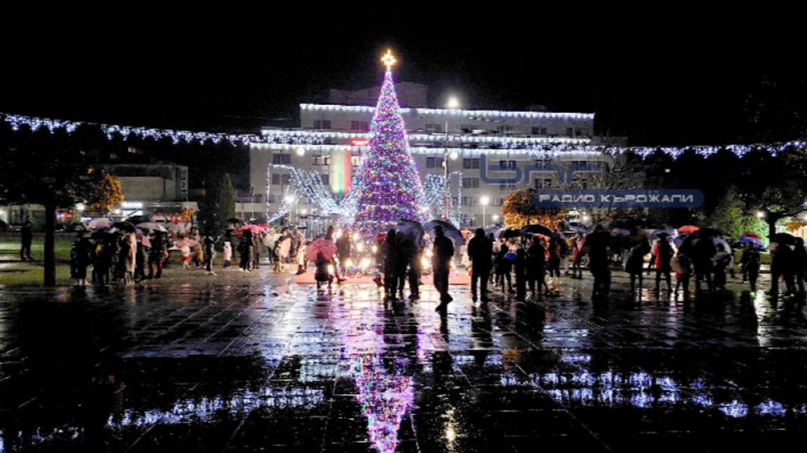 Кърджали дава старт на коледните празници с детски концерт и елха