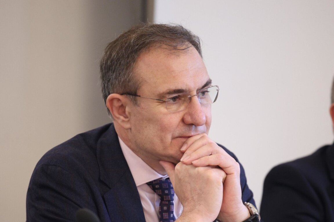 Борислав Гуцанов