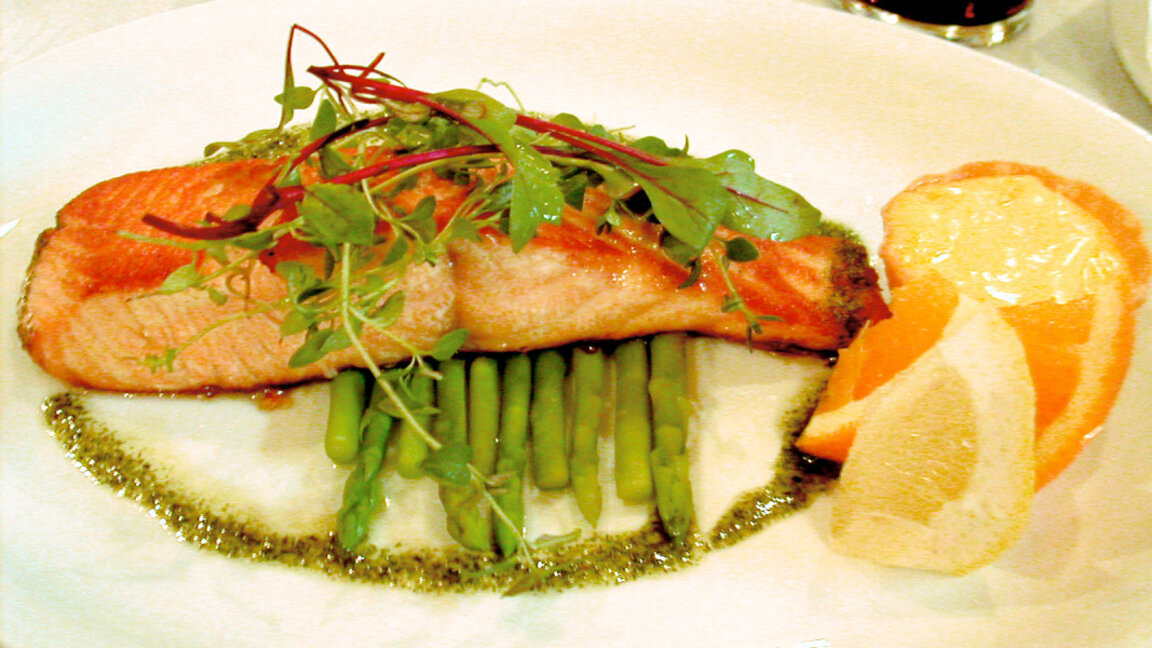 Омега-3 добавки в комбинация със силови тренировки подобряват цялостното здраве