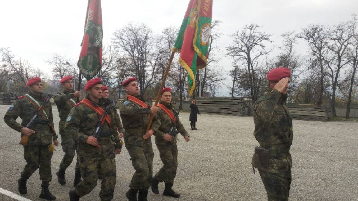 „Ефир за приятели“ с Петрана Кимчева...