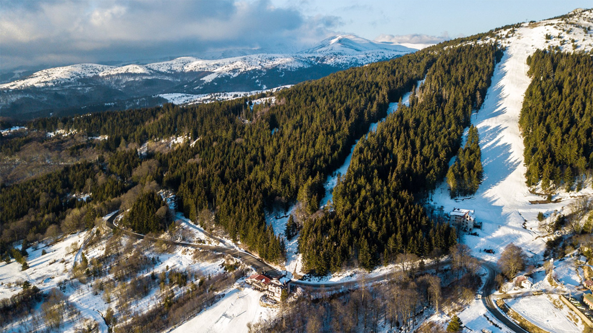 Carte de visite de la station “Ossogovo” : sports d’hiver à prix accessibles