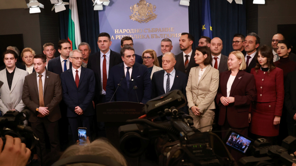 НП-ДБ тражи да се врати машинско гласање