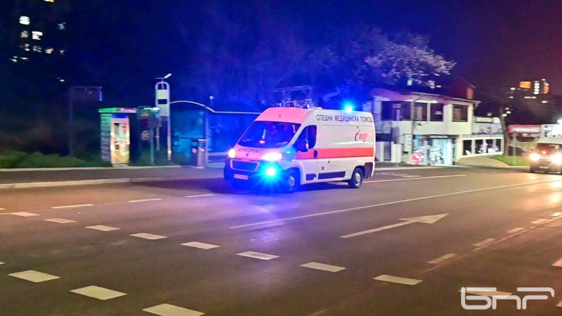 Във ВМА-Варна транспортираха трима от пострадалите при пожара в Кочани (ВИДЕО)