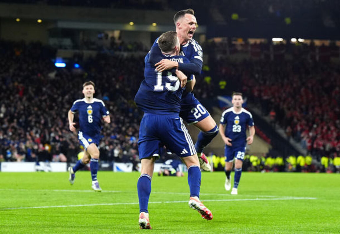 Турция спря Испания, Шотландия е за първ...