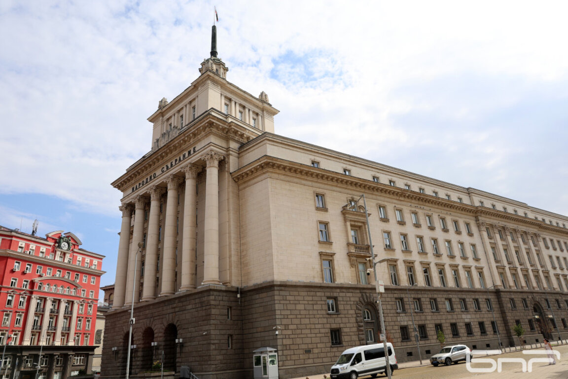 ИТН преговаря с БСП за подкрепа за избора на председател на Народното събрание