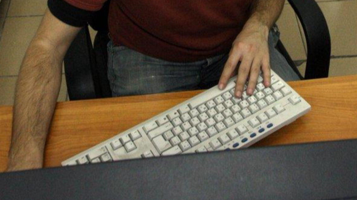 компютър интернет клавиатура\r\nЗащо блогърите стават все по-влиятелни в обществото