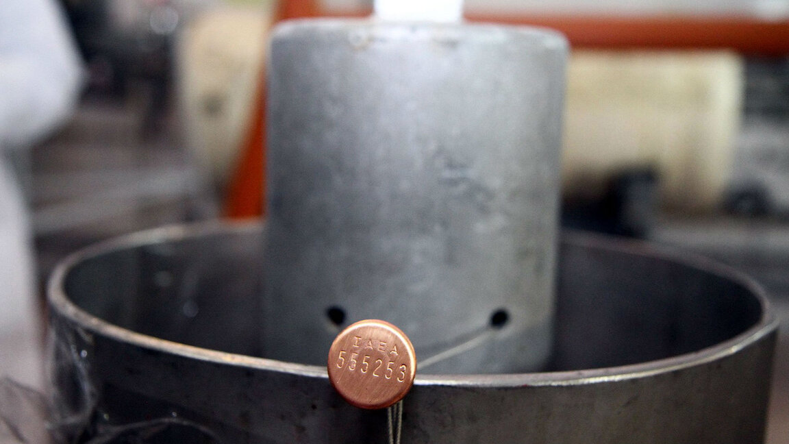 САЩ и Иран преговарят за ядрената програма на Техеран