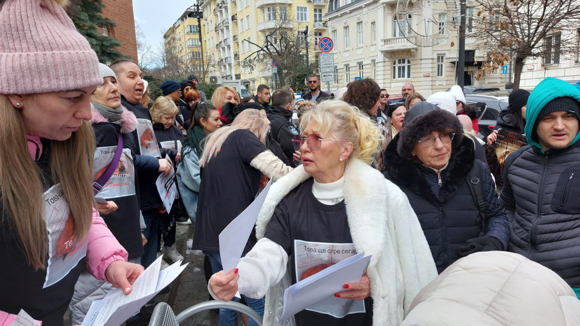 Ирина Николова